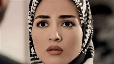 انتي غبيه مش تفتحي  بقلم منى العدوي