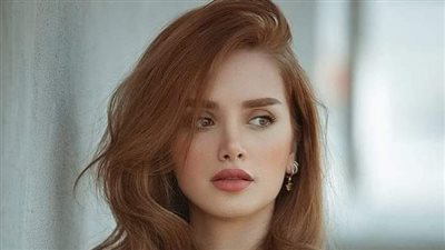 خرجت طفله 