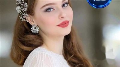 دخلت المطبخ ومعاها قماشه بيضاء 