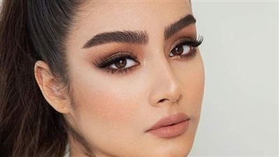 انا نفين عندي 40 سنه 