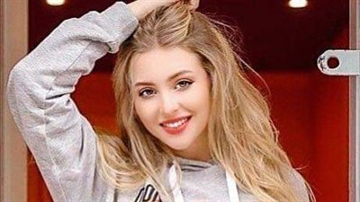 انتي يا انسه بتعملي ايه فوق الشجره 