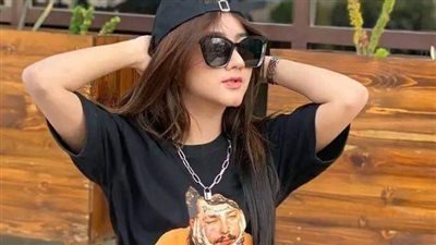 دخل القصر بعصبيه 