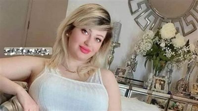 اخويا مشغلني خدامه 
