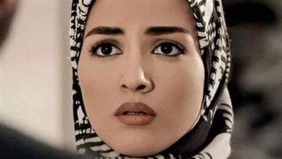الفتاه الحزينه 
