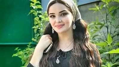 ده عنده 13سنه وانا عندي 24  